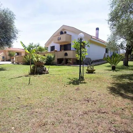 Private Part Of With Gazebo Lejlighed